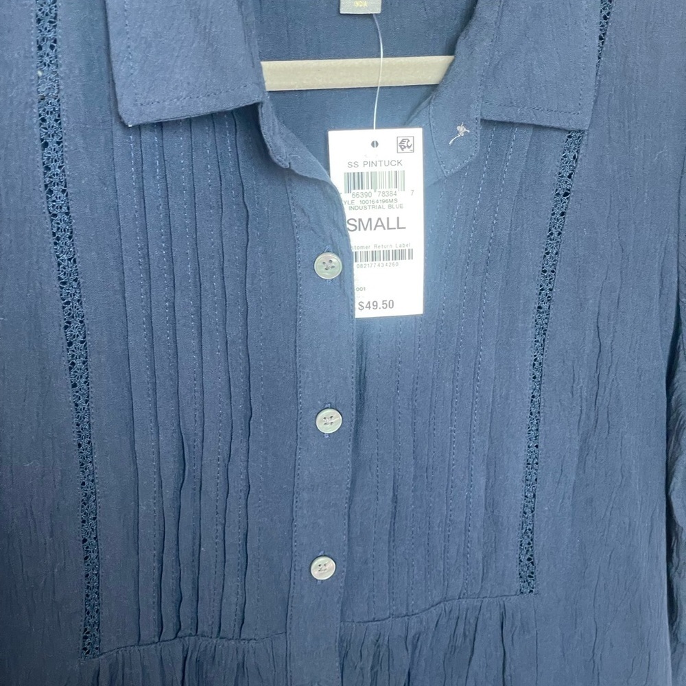 STYLE & CO Navy Blue Pintucked Crochet Top - Coastal Grandmother NWT - Picture 4 of 7